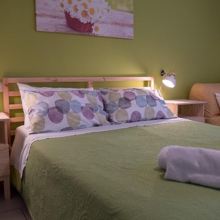 My Room In 特拉尼 外观 照片